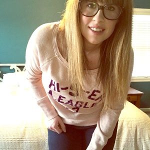 Soft pink American Eagle sweatshirt sizeL